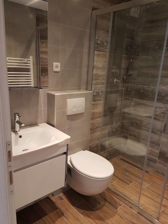 Apartman Sevilya Кострена Екстериор снимка