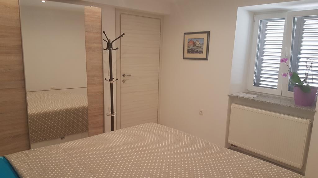 Apartman Sevilya Кострена Екстериор снимка